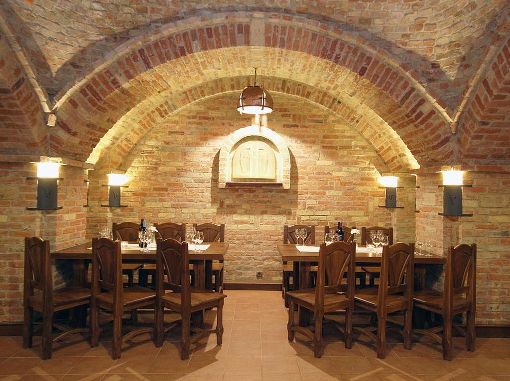 Penzion Kallai A Vinaren Filakovo 外观 照片