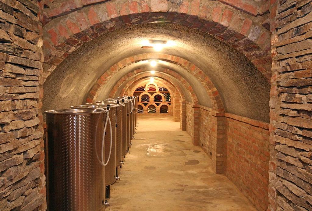 Penzion Kallai A Vinaren Filakovo 外观 照片